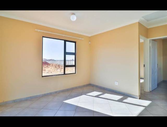 3 BEDROOM HOUSE FOR SALE IN WINDMILL PARK EXT